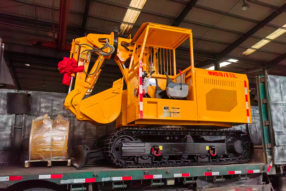 东达机电煤矿液压挖掘机成功交付中煤三建，助力能源建设高质量发展